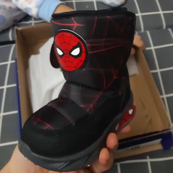 FLO Ayakkabı Kadın Botu Yerine Çocuk Botu