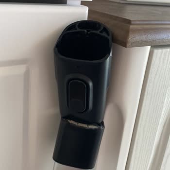 PHILIPS Ev Aletleri Philips Speed Pro Max Dikey Süpürge Borusu Çok Çabuk Kırılıyor