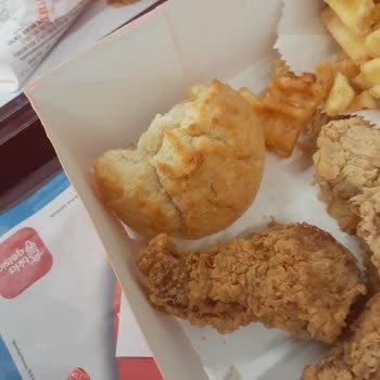 Yeni Açılan Popeyes'ta Hayal Kırıklığı