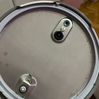 Fissler Düdüklü Tencere Kapağındaki Leke