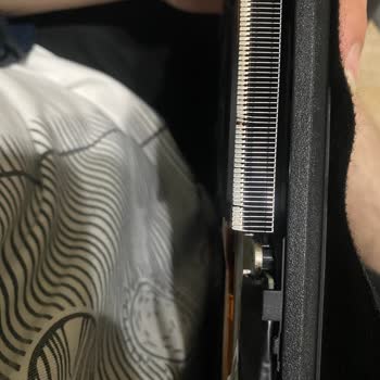 Monster Notebook PC Fanlarda Yamukluk Ve Kırık
