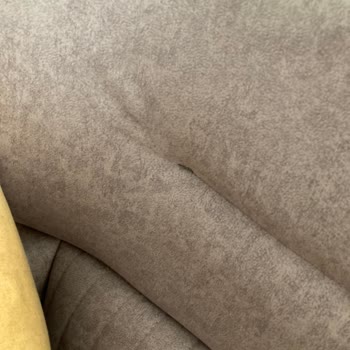 Bellona'nın El Dikişli Koltukları (! )