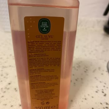 Eyüp Sabri Tuncer Tonik Olarak Kullanılan Kozmetik Ürünün Ciltte Yarattığı Olumsuz Tepki