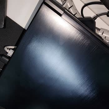 Kartal Servis Notebook Üst Kapağımı Çizdi