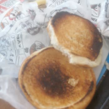 Usta Dönerci Den Aldığım Çocuk Menüsünün Ekmeği