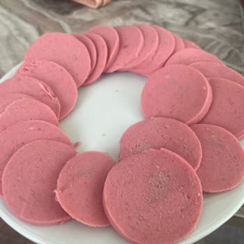 Pınar Et ve Süt Açık Büfe Hindi Salamında Renk Değişikliği Şikayeti