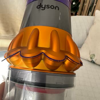 Dyson V15 Ana Gövdede Deformasyon