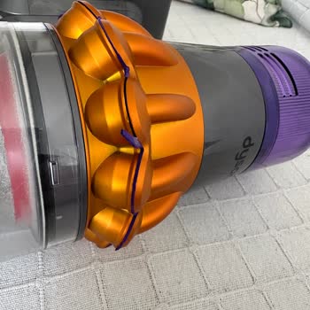 Dyson V15 Ana Gövdede Deformasyon