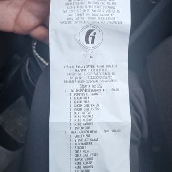 Popeyes Yemek İçerisinden Kıl Çıktı