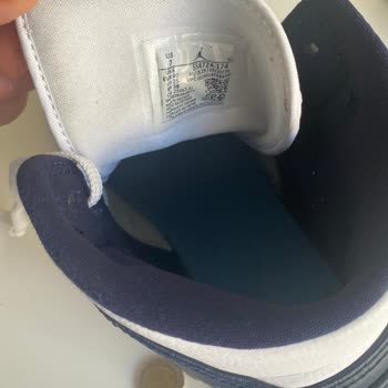 Wunder Air Jordan 1 Mid Modelli Ayakkabımın 10. Giyimde Keçesi Çıktı.