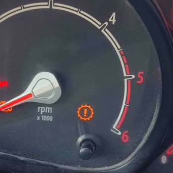 Ford Sorunla İlgilenmek Yerine Fahiş Fiyat Çıkaran Yetkili Servis