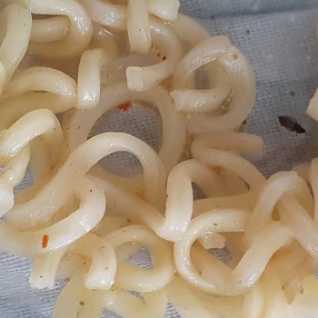 İndomie Noodledan Böcek Çıktı