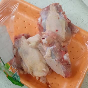 HasTavuk BİM'in Umursamazlığı İnsanları