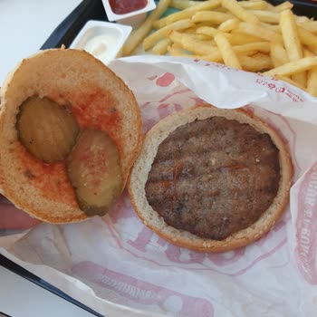 Saloon Burger 104 TL'lik Burger Menü Hayal Kırıklığı