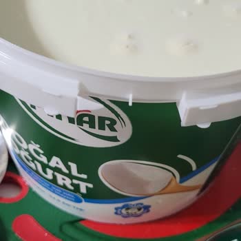 Pınar Et ve Süt Marketten Alınan Yoğurtta Yaşanan Sorunlar