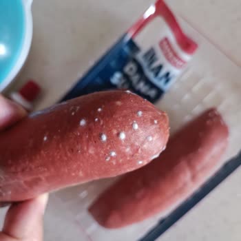 Başyazıcı Kalitesiz Bozuk Sucuk Satıyor