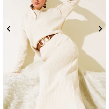 Pazarium Uygunsuz Pozlar Veren Mankenler