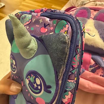 Smiggle Marka Çanta Parçalandı