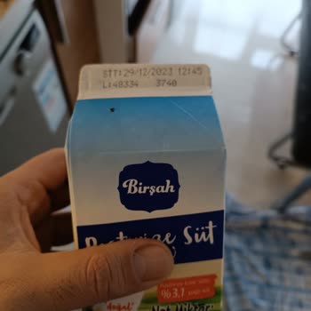 A101 Birşah Süt Bozuk Çıktı.