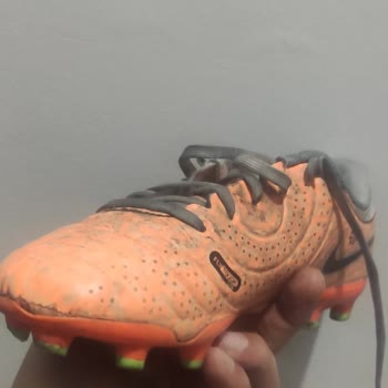 2 Ayda Açılan Nike Krampon