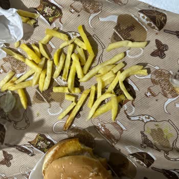 Burger King Şikayet! Oğlum Aç Kaldı!