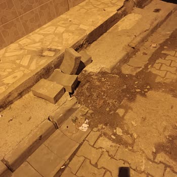 Edremit Belediyesi Edremit İçindeki Doğalgazdan Kaynaklı Yol Sorunu!