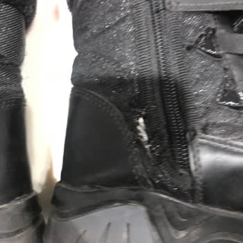 Deichmann Çocuk Botu Dikiş Atması