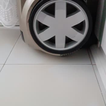 Arçelik Tornado S42 50 Süpürge Tekerleği