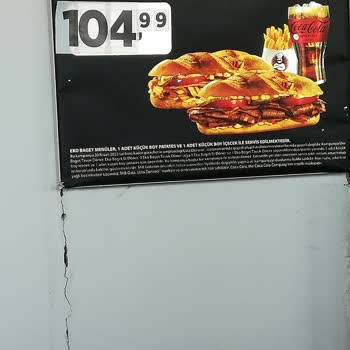 Usta Dönerci'nin Sattığı Ekmek Arası Arası Turşusu