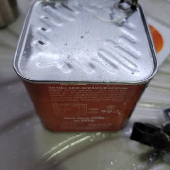 Bombaj Ve Mikrobiyal Üreme Yapmış Tahsildaroğlu Gurme Teneke Kutu!