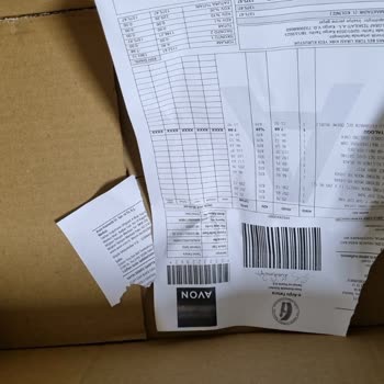 Avon Kozmetik Hasarlı Ürünler Ve Yırtık Fatura Teslimatı