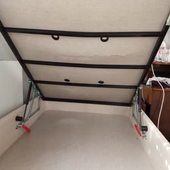 İşbir Yatak Sevişleri Yetersiz Ve İlgisiz