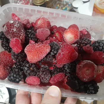 File Market Dondurulmuş Meyvede Şaşırtan Bulgu!