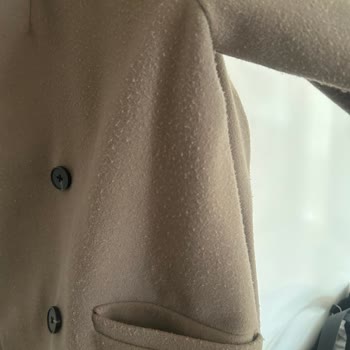 Stradivarius Kaban Tüylenme Sorunu