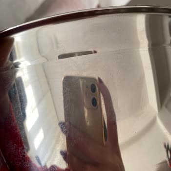 Jumbo Çelik Tencerede Çizikler