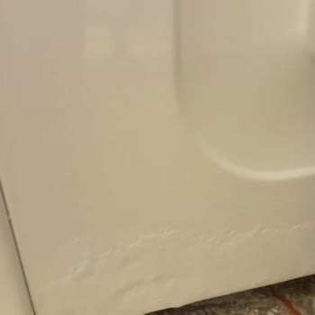 Arçelik Çamaşır Makinemin Sol Alt Kapağında Boya Kabarması Oldu!