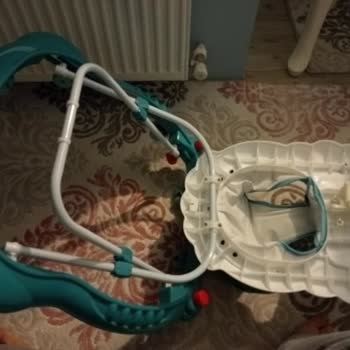 Ebebek Prego Yürüteç Plastik Aksamı Çok Kalitesiz