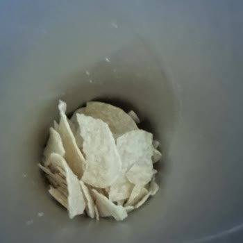 Master Potato Markalı Cipsin Kutu İçerisinden Paramparça Çıkması