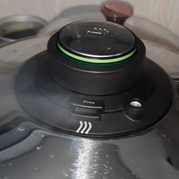 Karaca Züccaciye Karaca 3.5 Aylık Quick & Safe Düdüklü Pişirmiyor