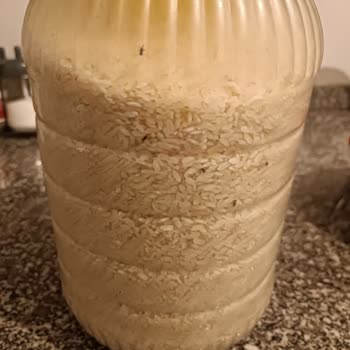 Çetinler Alışveriş Merkezi Pirinç De Böcek Çıktı