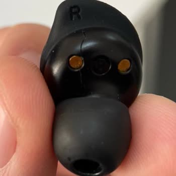 Xiaomi Kulaklık Çatladı Ve Teknik Servis Hüsranı