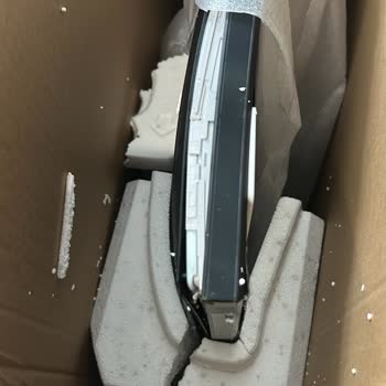 Samsung Servisinin Kurallara Uymayıp Televizyonun Kutusunu Açması