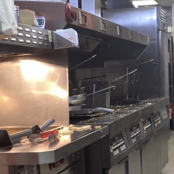 Popeyes Hijyen, Tedarik, Personel Sorunu. Özellikle Hijyen.