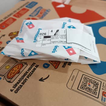 Domino's Pizza Gönderdiği Kötü Paket