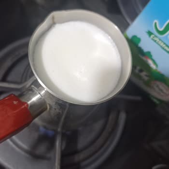 Sütaş Yağlı Süt Diye Sattığınız Ürün