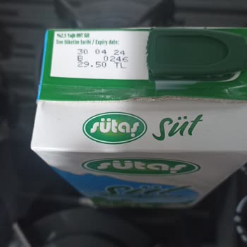 Sütaş Yağlı Süt Diye Sattığınız Ürün