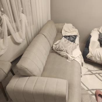 1 Senelik Koltuğun Ayağı Kırıldı! Kalitesiz Kelebek Mobilya!