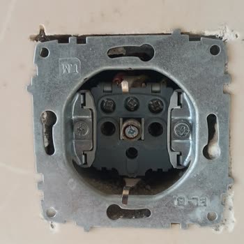 Elbi Elektrik Elbi Priz Hatalı, Şikayetçiyim