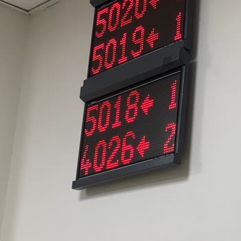 Dokuz Eylül Üniversitesi Tıp Fakültesi Acil Hastalarını Saatlerce Bekletiyorlar