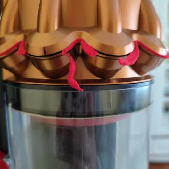 Dyson Son Teknoloji Cihazda Kullanılan Ucuz Malzeme Sorunu